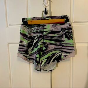 Lululemon Hotty Hot HR Short
